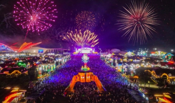 开启“欢动”模式！第34届青岛国际啤酒节在金沙滩啤酒城盛大开幕